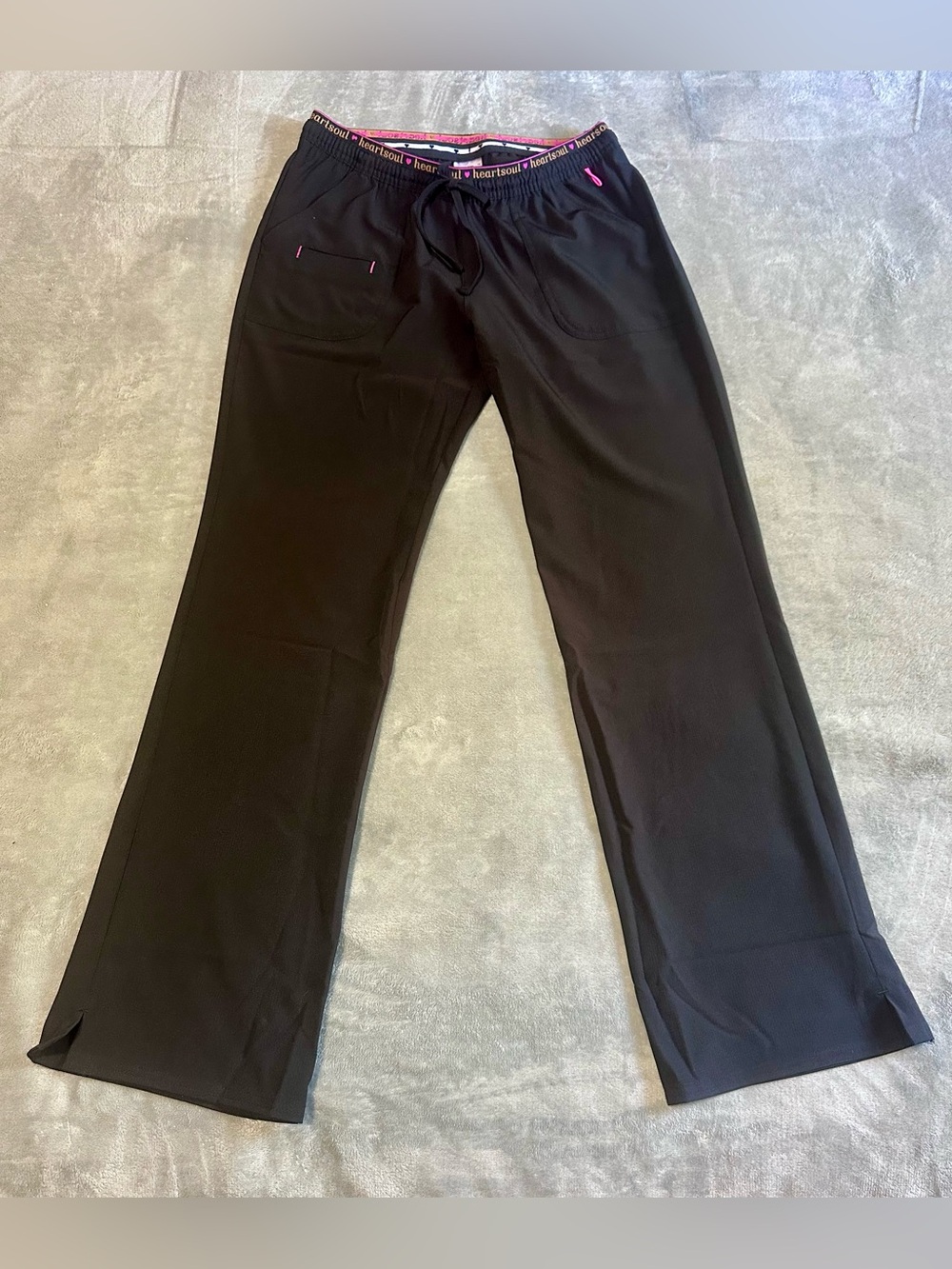 HeartSoul Black Jogger Pants -SMALL
with MEDIUM Shirt SCRUB SET